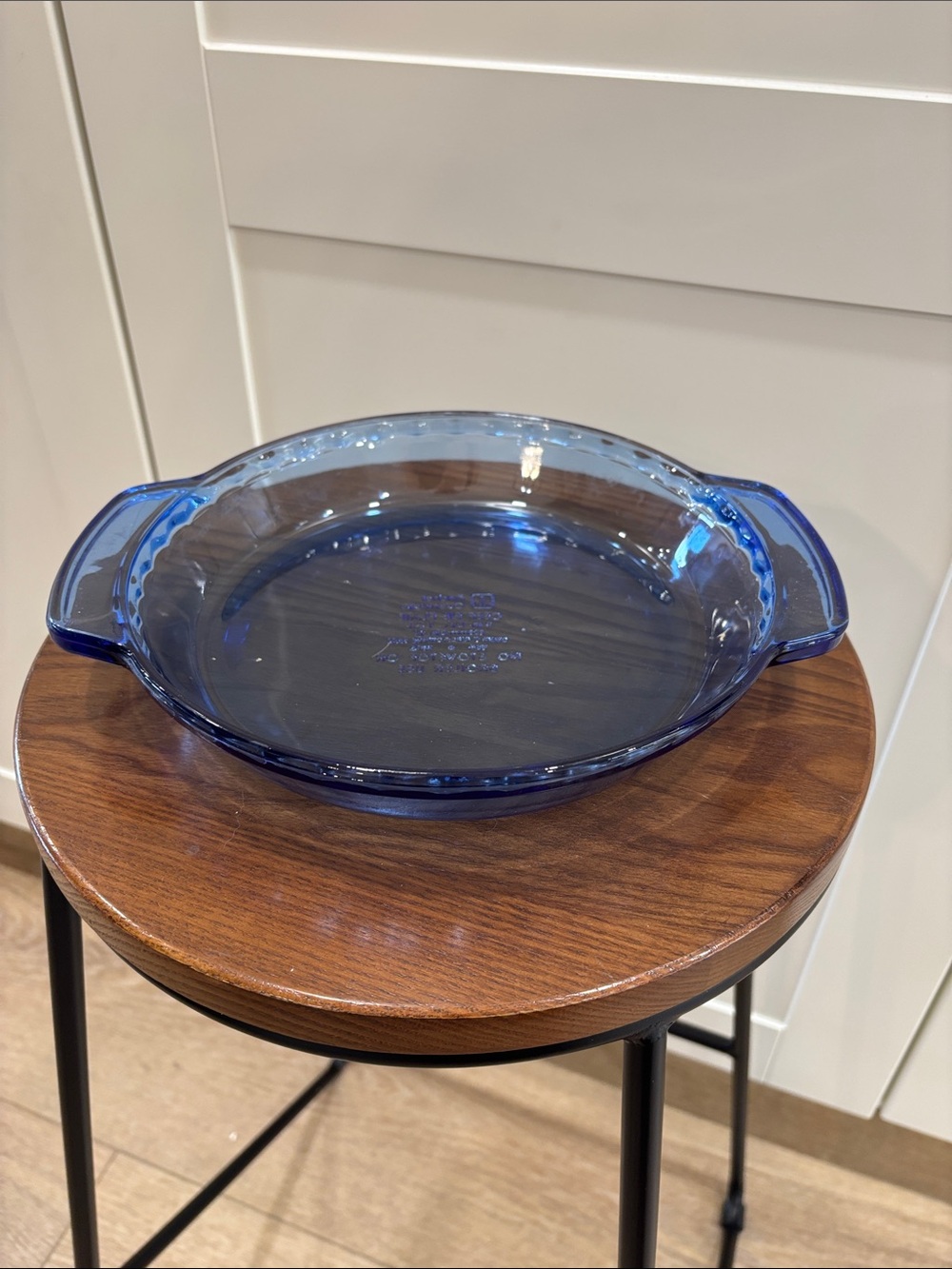 Anchor Hocking Cobalt Blue Glass Pie dish with Handles - Home Kitchen